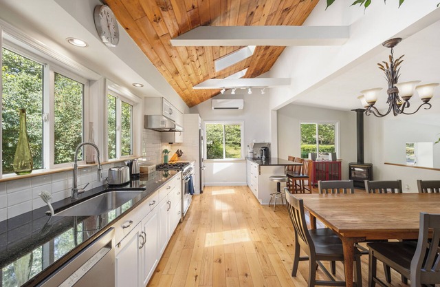 Enchanted Retreat w/Cedar Hot Tub, Arcade Room, 7 Acre Private Woods & Fire Pit