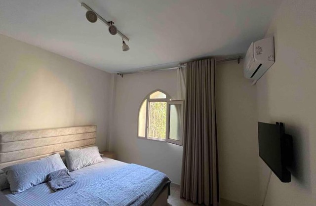 Enchanting garden studio fully airconditioned