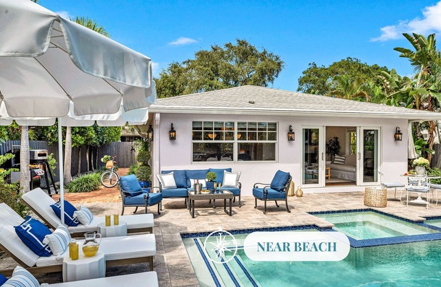 Enchanting Residence/Heated Pool/Beach Proximity/Serenity Key One/RESlDENCES