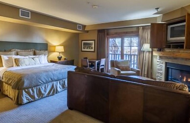 Endless Summer Mountain Studio | Saltwater Hot Tub | Fitness Center