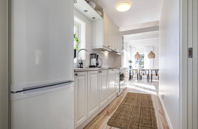 Enjoy a fantastic vacation in this inviting vacation home with sea view.