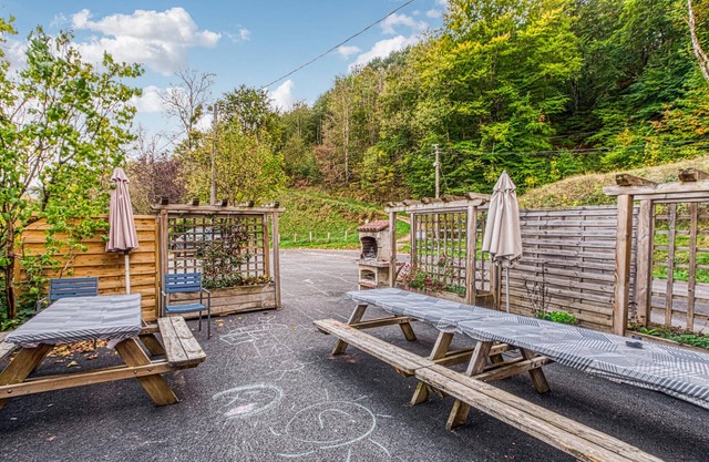 Enjoy a relaxing vacation in fantastic nature in this exceedingly spacious vacation home.