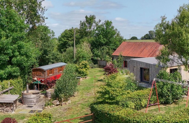 Enjoy Ecouves Terraces with Spa and Pool