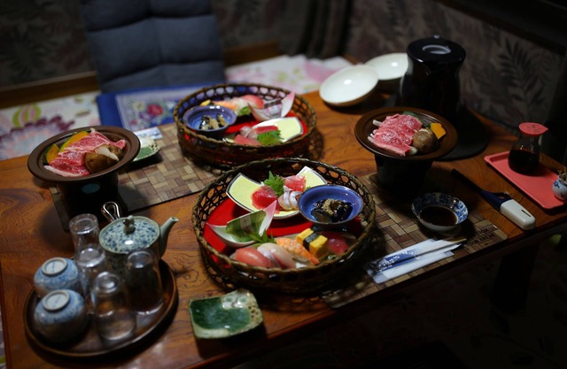 Enjoy Nanki with 2 meals☆River Fun★Sea Fun★Mountain Fun★Sightseeing Tour★Sushi. Tempura. Sashimi Cuisine ★Guesthouse Rengeen