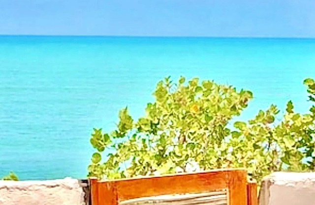 Enjoy the ocean, the solitaire beach and a full service housekeeping