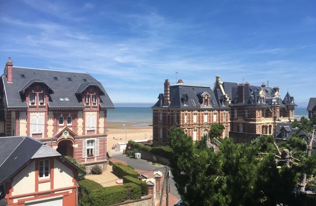 ENJOY THE UNIQUE EXPERIENCE OF BELLE EPOQUE VILLAS!