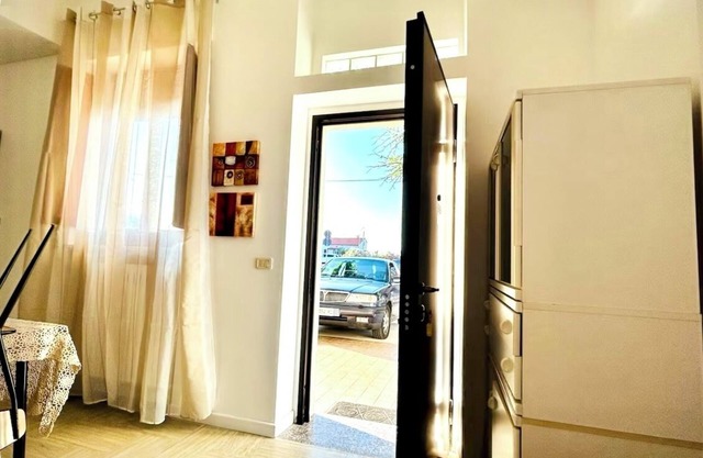 Ennio House. Enjoy relaxing in this charming one-bedroom apartment in Scerni.