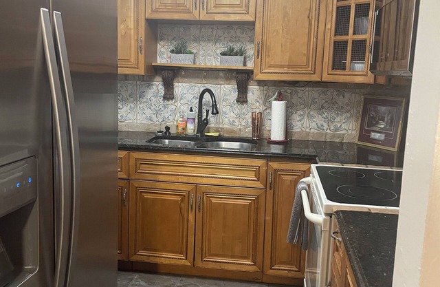 Entire 2 Bedroom House Oakland Park Wilton Manors Ft. Lauderdale Beach Cruises