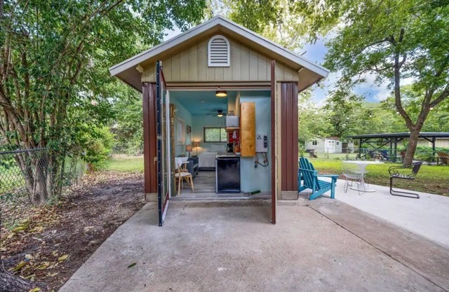 Entire Atomic LODGE 3/2 + plus CABIN 1/1