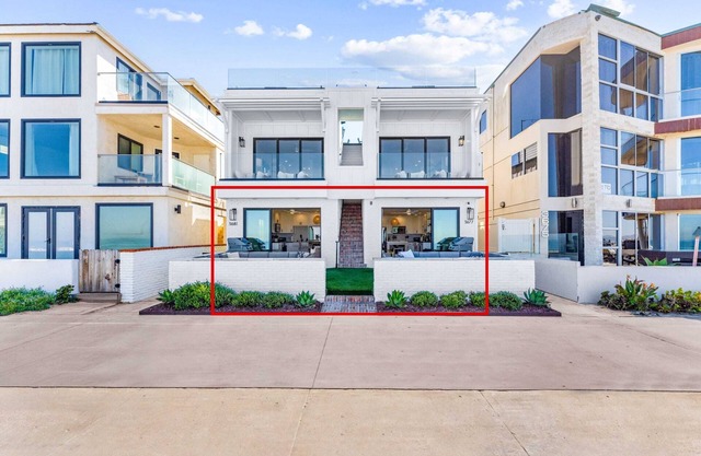 Entire Ground Beachfront Luxury Unit with Patio