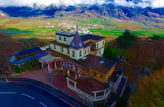 Entire Hotel Schloss Wartenstein incl. restaurant