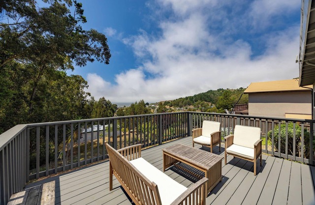 Entire Oceanview Coastal Retreat in Pacifica
