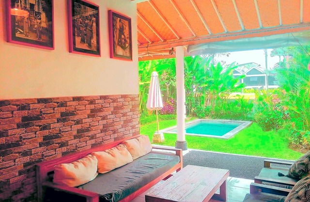 ENTIRE VILLA 2 Bedroom Spacious Outdoor Private Garden & Pool in Central Canggu