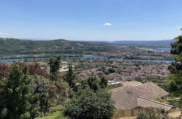 Entre Vignes et Rhône