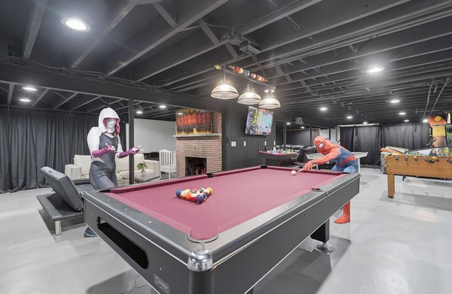 ⁂ Epic Arcade KING Beds Spa-Style Bath! ⁂