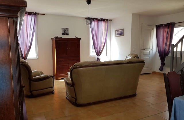 Equestrian home/3 bedroom house in the Loire Valley.