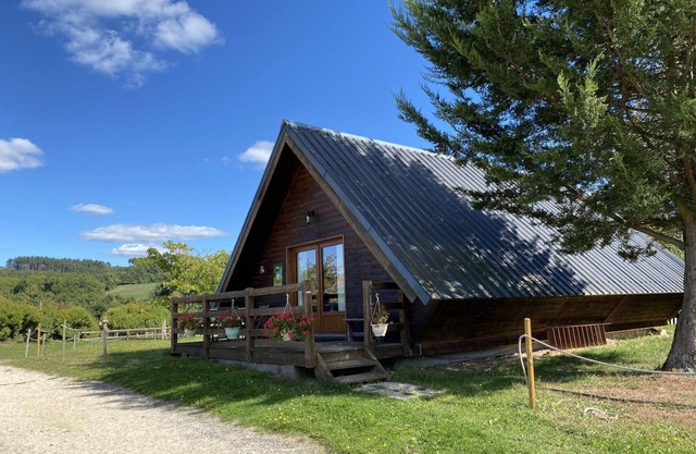 Equestrian chalet near Vichy, terrace and pets allowed