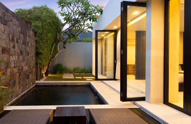 eqUILIBRIA SEMINYAK