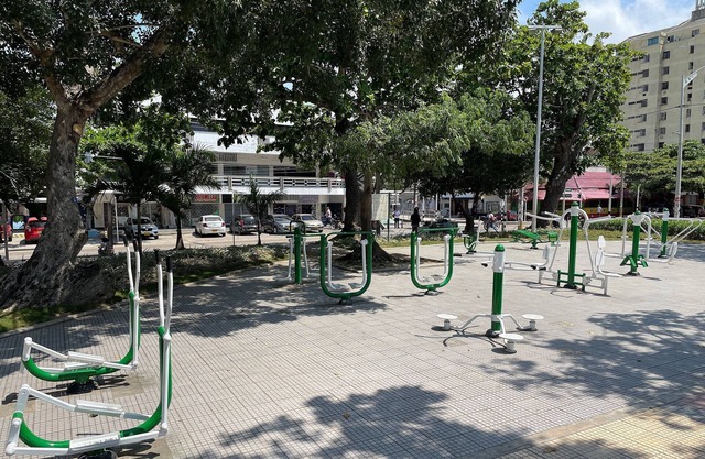 Equipped studio apartment + kitchen