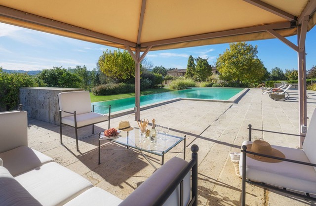 Eremo Santa Barbara 16+5, Emma Villas