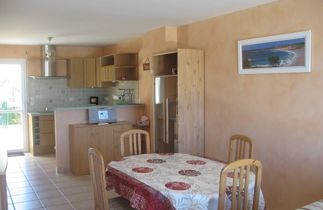 Erquy, T3, balcony sea view, near Caroual beach and Erquy port