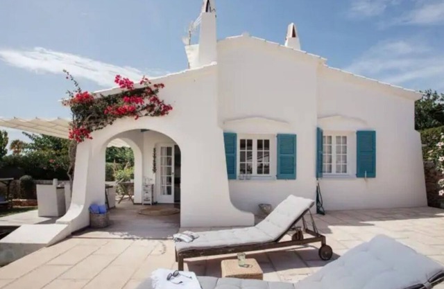 ES CHALET DE BINISAFUA, 40 METERS FROM THE SEA