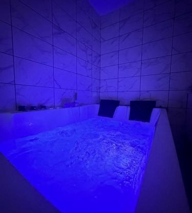 Escapade Disney : jacuzzi privé Appartement privée