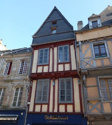 Escapade Romantique sous les toits de Kéréon - Centre Historique, rue piétonne