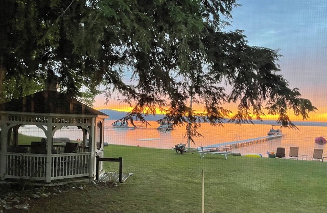 Escape to BEAUTIFUL Northern Michigan this fall!