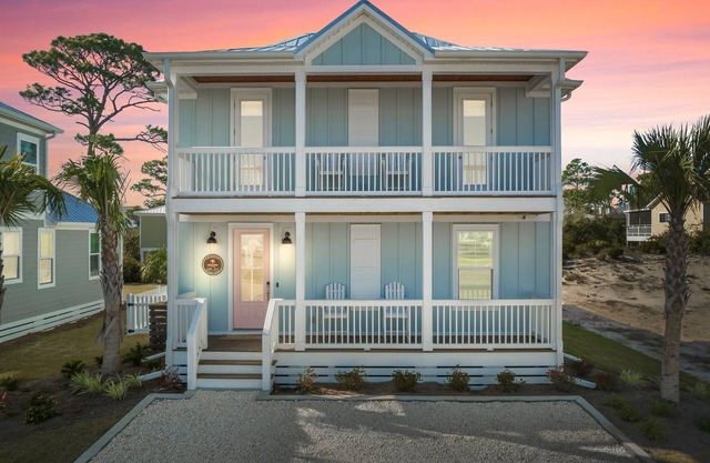 🏖Escape to The Cape at Villa Azul🐾Pet Friendly💙Community Pool & Pickleball
