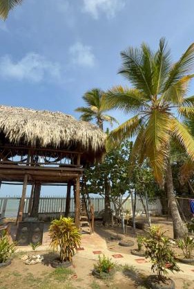 Espectacular cabaña frente al mar