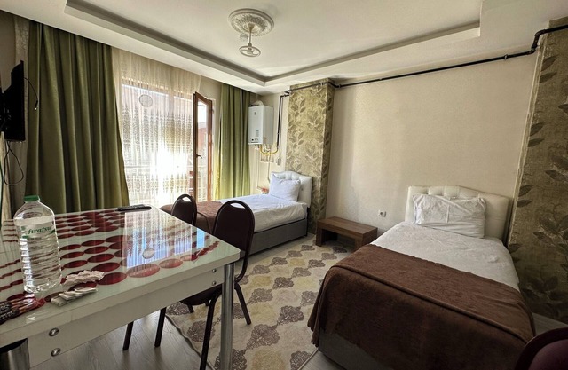 Espinaz Apart Otel