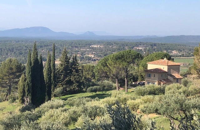 Estate with two houses in an absolutely quiet olive grove, breathtaking view