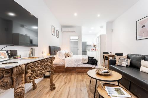 "Estudio Las Damas de Madrid"