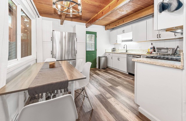 Ever Serene Cabin