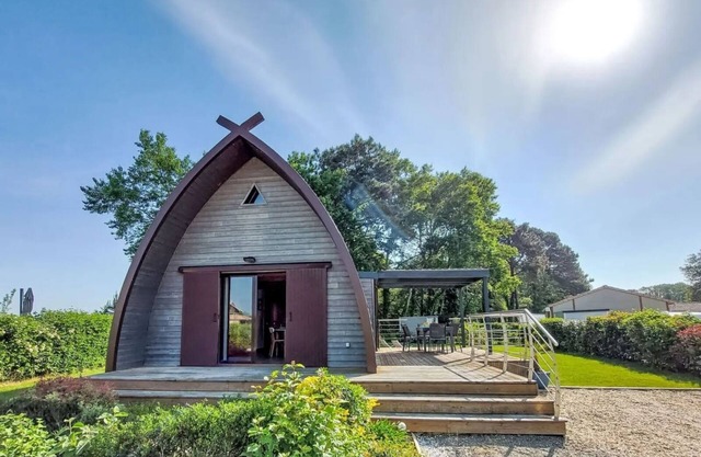 Exceptional chalet Ty Flor 400m² indoor pool garden near port and beach