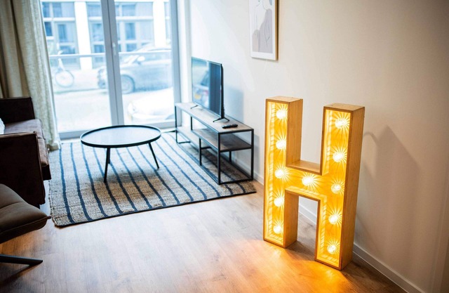 Exclusive 1 bedroom serviced apartment 56m2 -PRH10E-