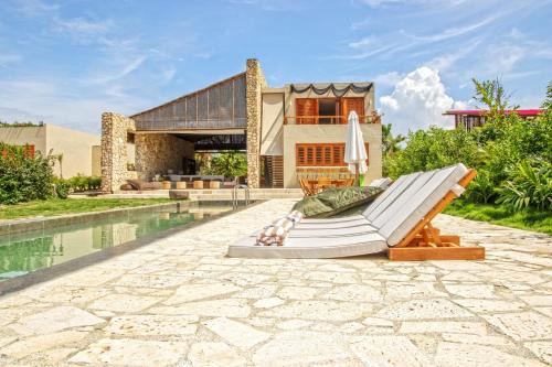 Exclusive 4BR Beach House in Tierra Bomba