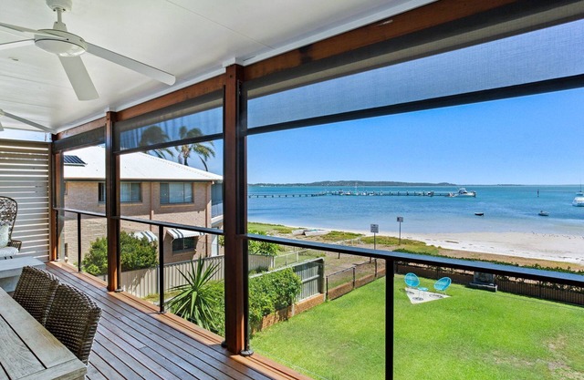 Exclusive beachfront holiday house