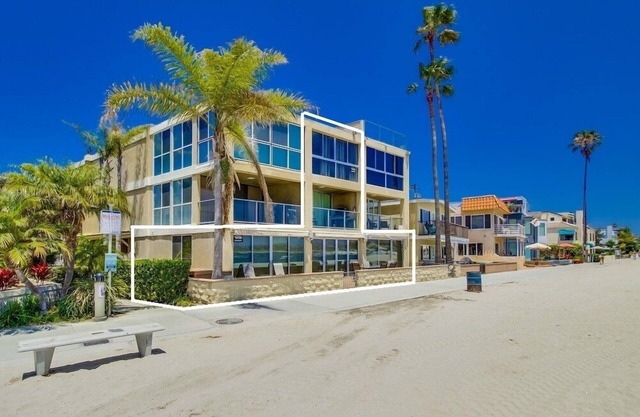 Exclusive Ground Fl Patio 3 Levels of WaterFront A/C