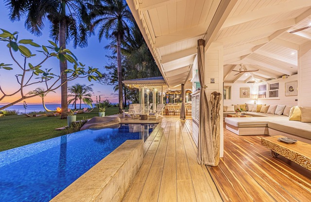 Exclusive Ocean Front Luxurious Villa - Playa Junquillal, Costa Rica