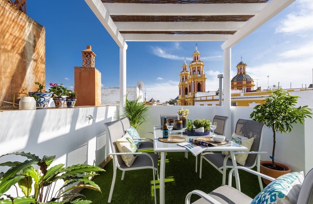 Exclusive Renovated Sevillian House with Terrace. Alhondiga