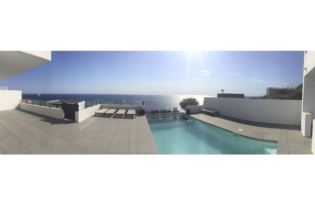 Exclusive villa with salt water pool and fantastic Mediterranean Sea view