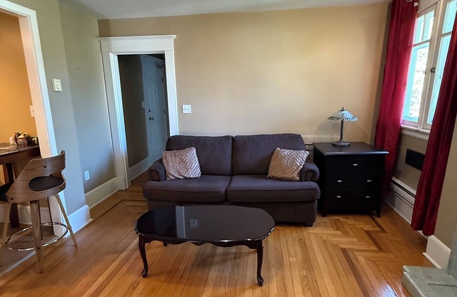 Executive 1 Bedroom Apartment Downtown St. John's, Midstream Manor Unit 5