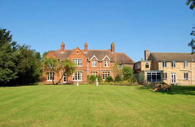 Executive Ensuite With Bath and Countryside View