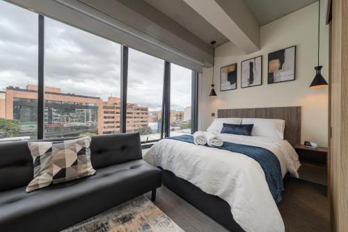 Executive Loft in Chicó Norte, Modern & Central