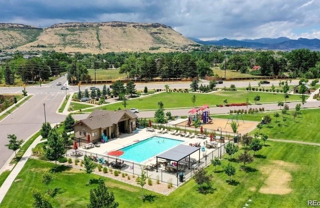 Executive modern home - great for families