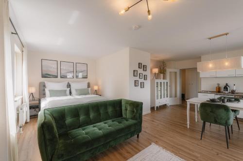 Exklusiv & Zentral: 1-Zi. Apartment mit Balkon Stellplatz