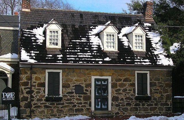 Explore Baltimore, Central Location Pets Are Allowed, Kitchen!