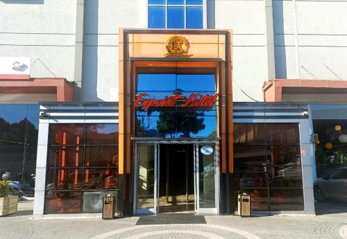 Expoist Hotel